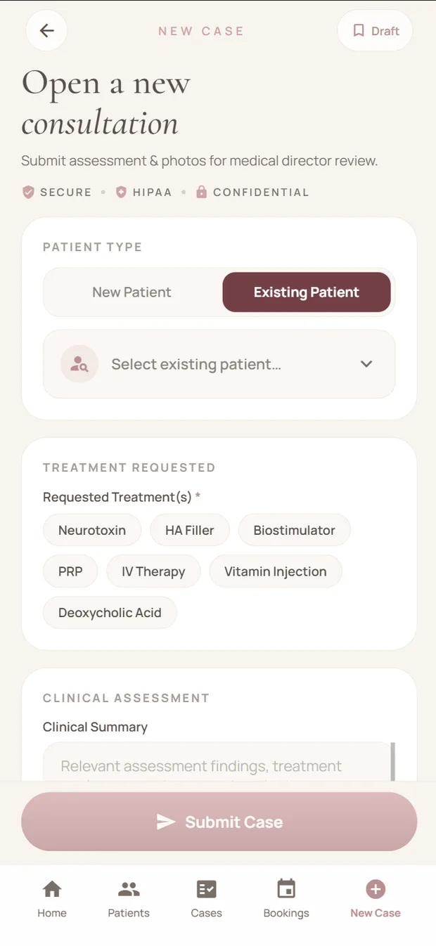 An injector submitting a consultation in the InjecTeam app
